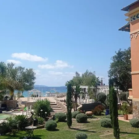 De 300 M2 Sur La Plage De Cavaliere - Piscine, Plage Privees Et Acces Direct - Villa Aigue-Belle