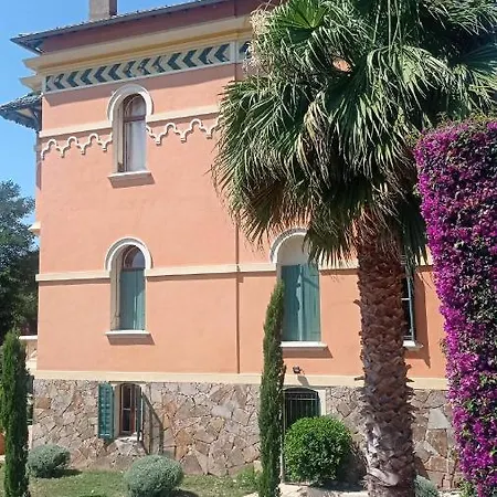 Villa De 300 M2 Sur La Plage De Cavaliere - Piscine, Plage Privees Et Acces Direct -
