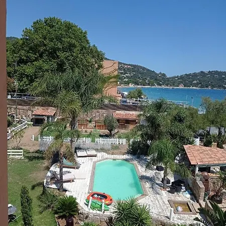 De 300 M2 Sur La Plage De Cavaliere - Piscine, Plage Privees Et Acces Direct - Villa *